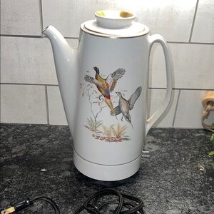 Vintage Ceramic Coffee Pot GAME BIRDS Hall Pottery Ernest Sohn. 8 cup